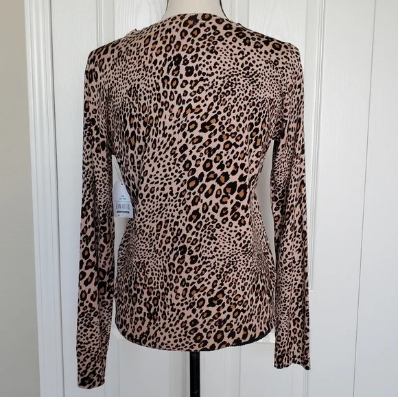 NWT Time and Tru Leopard Print Cardigan Women's XL Longsleeve Button Up - Picture 2 of 7